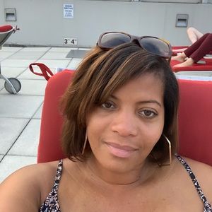 Meet your Posher, Ayanna